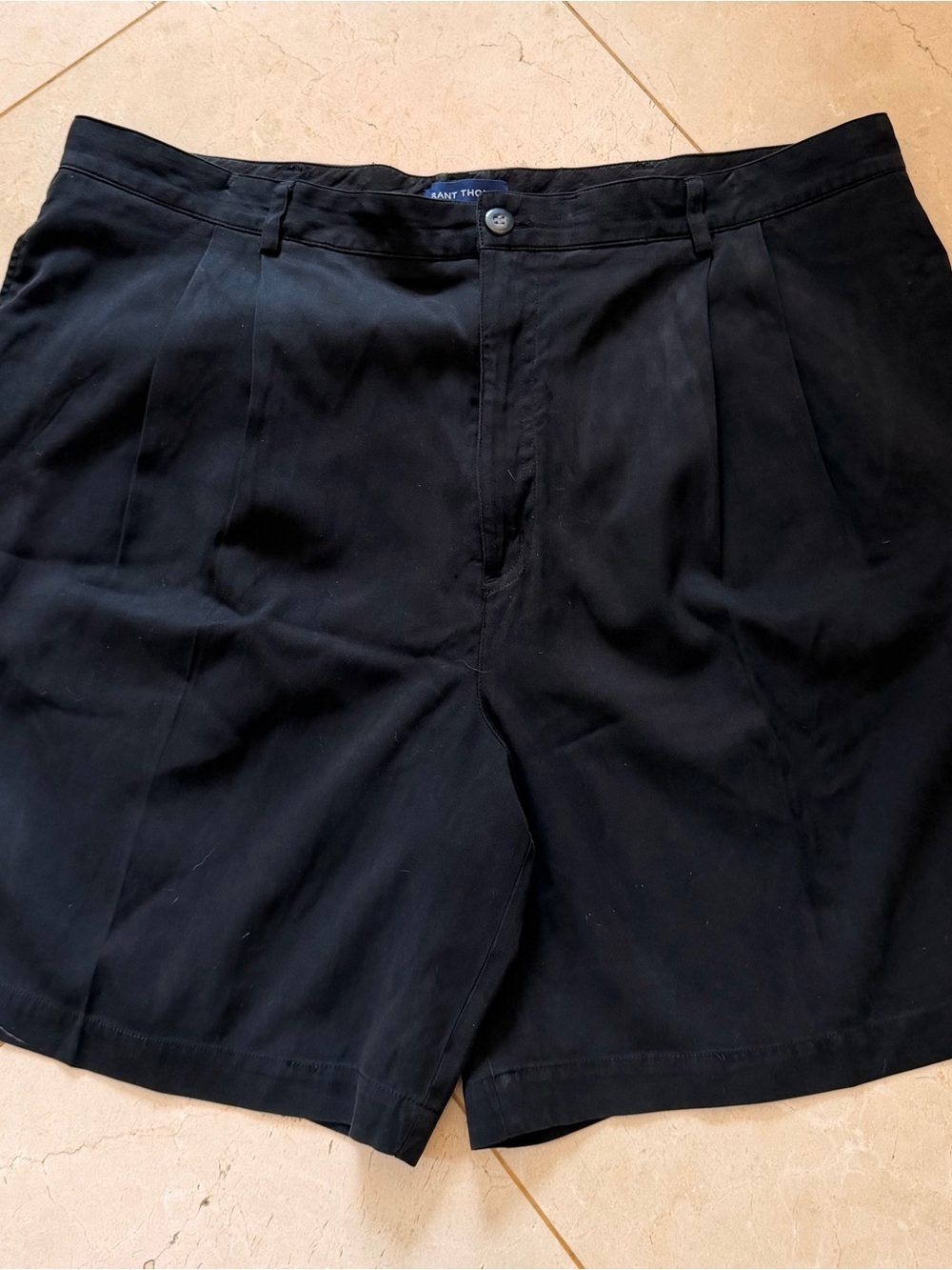 Saint Thomas Black Flat-Front Men's Shorts